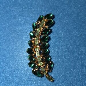 Gold-Plated Emerald Green Marquise Crystal Leaf Brooch